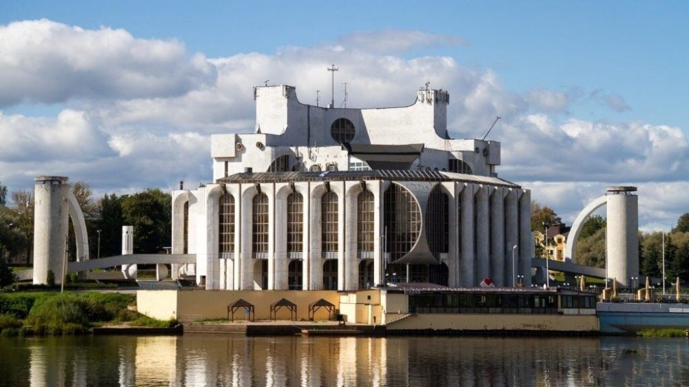 Поставка кабины переводчиков для Новгородского академ театра драмы им. Достоевского