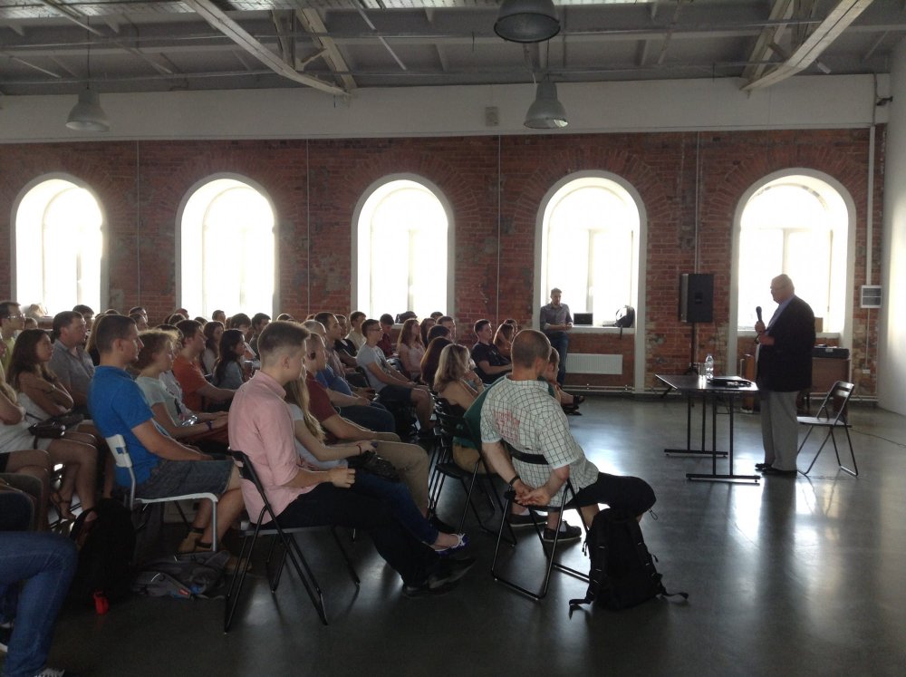 Лекция Мартина фон Кревельда