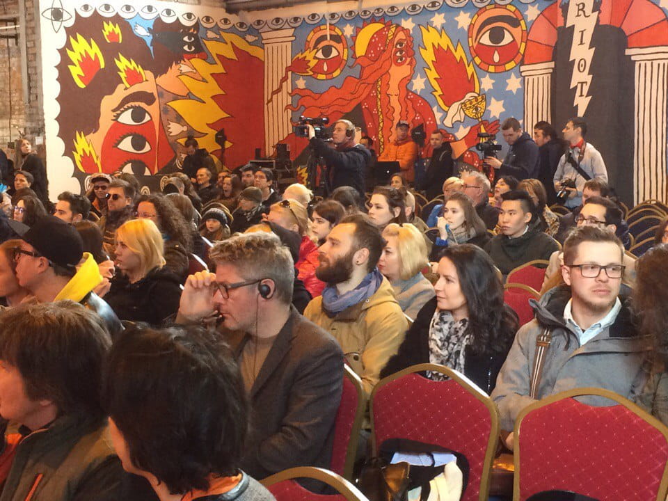 Праздник к нам приходит!