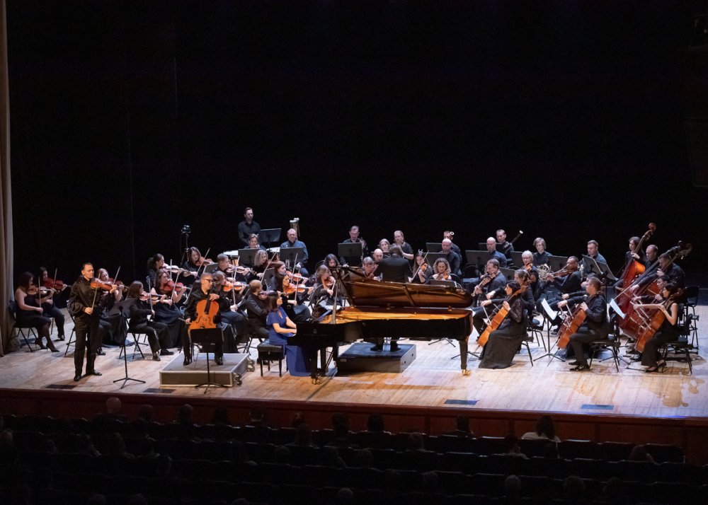 Поставка кабины для тифлокомментирования в ГАУК ТО ТКТО