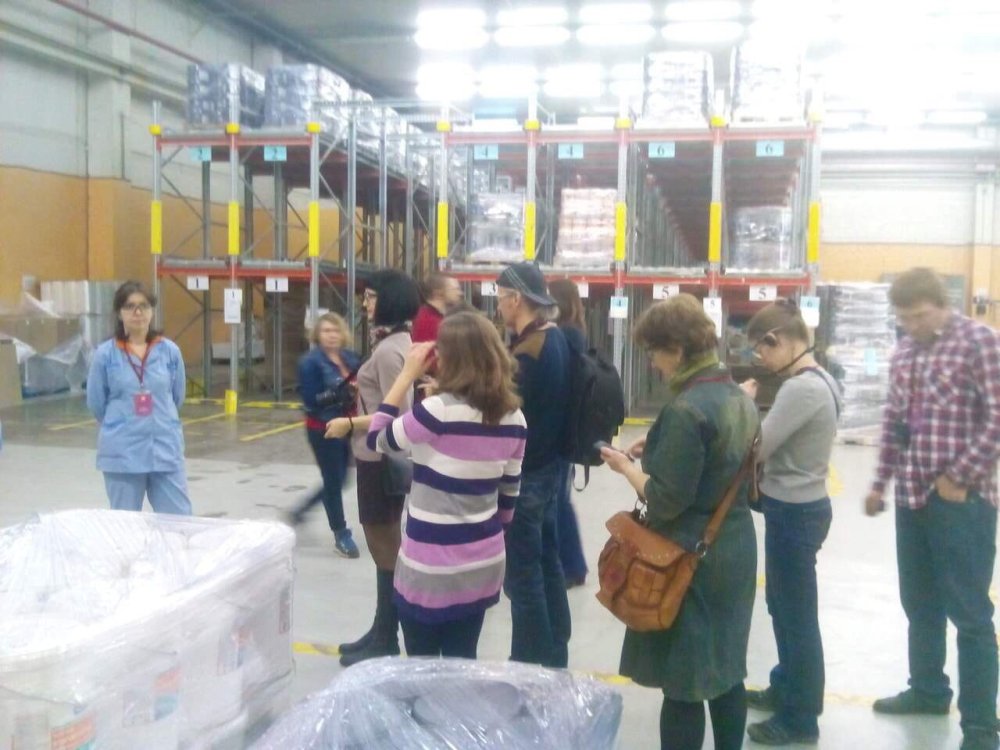 Радиогиды для экскурсии на заводе Tikkurila