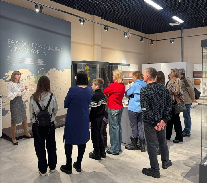 Поставка радиогидов для  музейного центра Барсова Гора