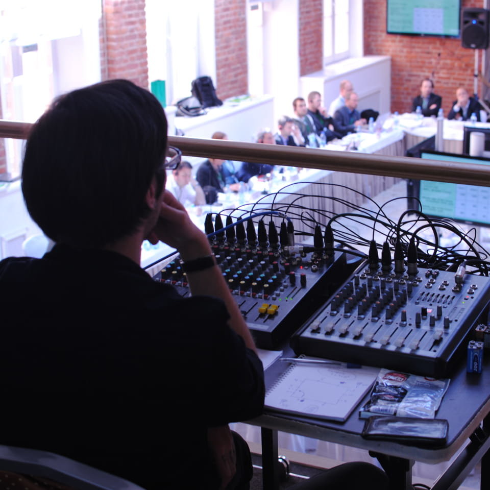Микшерный пульт Soundcraft EPM12 в аренду в Cromi