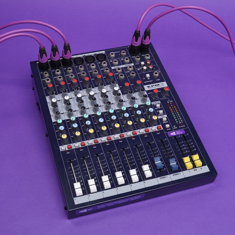 Микшер Soundcraft EPM6 в аренду в Cromi