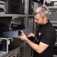 Проектор EIKI LC-XB43 в аренду