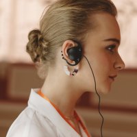 Приемник с наушником Reinvox в аренду в Cromi