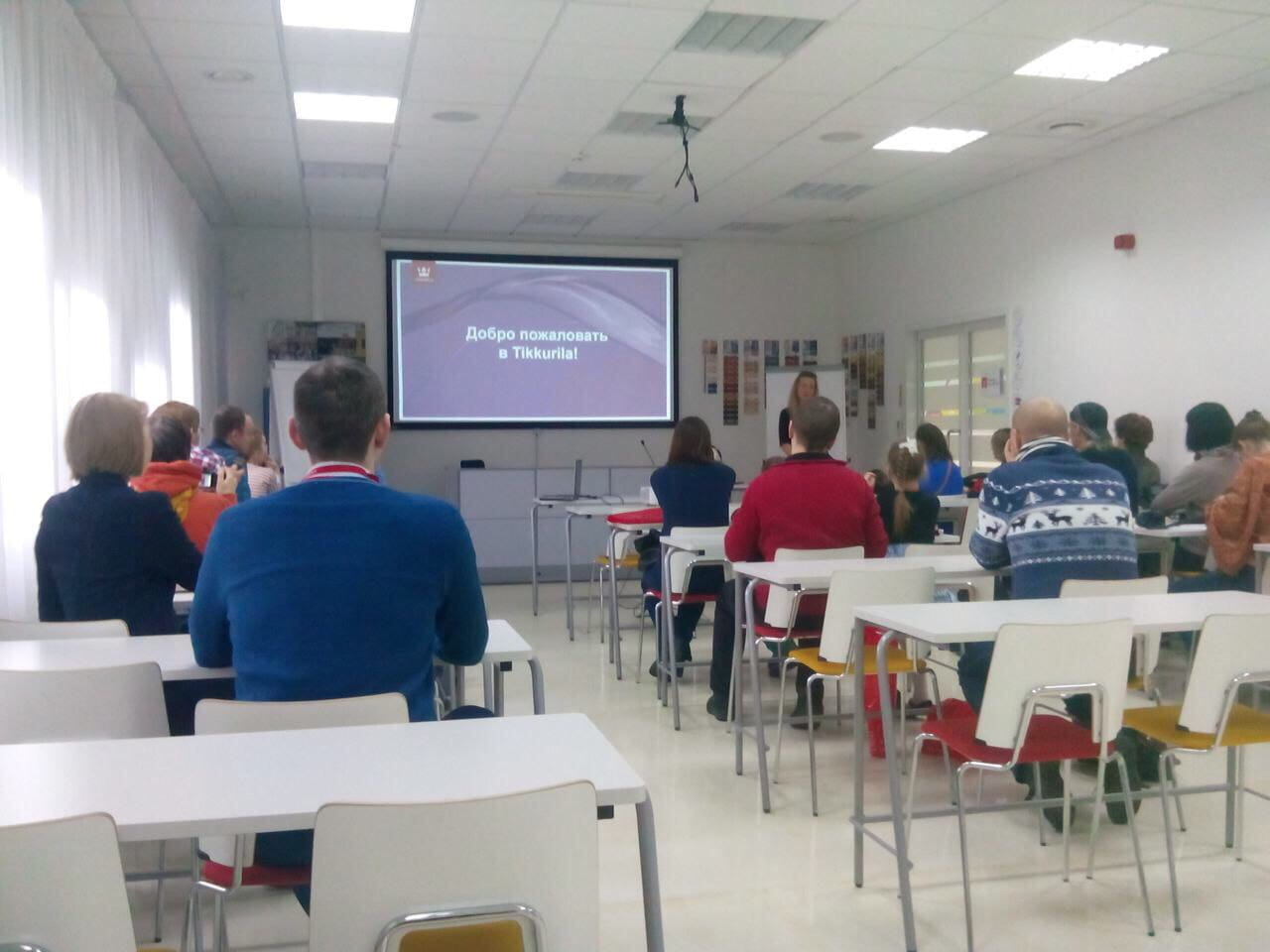 Радиогиды для экскурсии на заводе Tikkurila