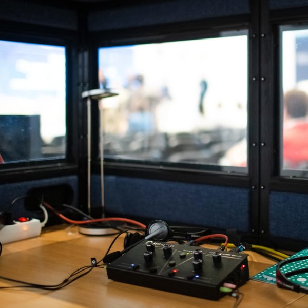 Пульт переводчиков SPBAUDIO MAX-2 купить в Cromi