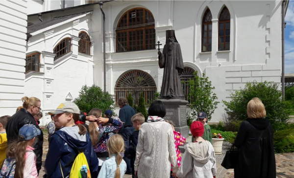 Поставка аудиогидов в Музей-заповедник "Дмитровский кремль"