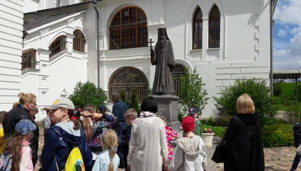 Поставка аудиогидов SPBAUDIO в Музей-заповедник «Дмитровский кремль»