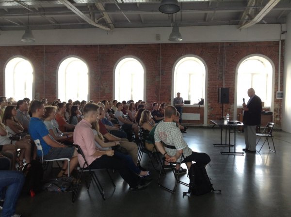 Лекция Мартина фон Кревельда