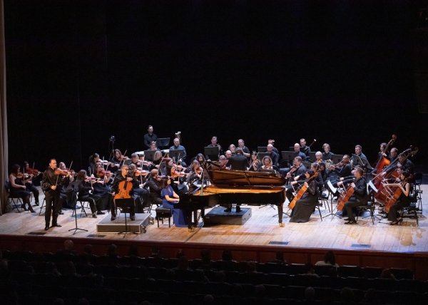 Поставка кабины для тифлокомментирования в ГАУК ТО ТКТО