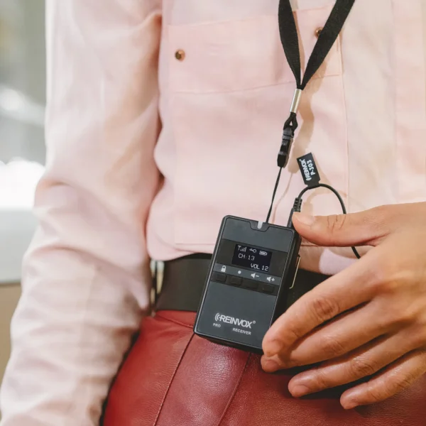 Комплект синхронного перевода 2 языка и 45 приемников