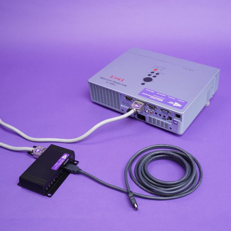 Проектор EIKI LC-XB43 в аренду в Cromi