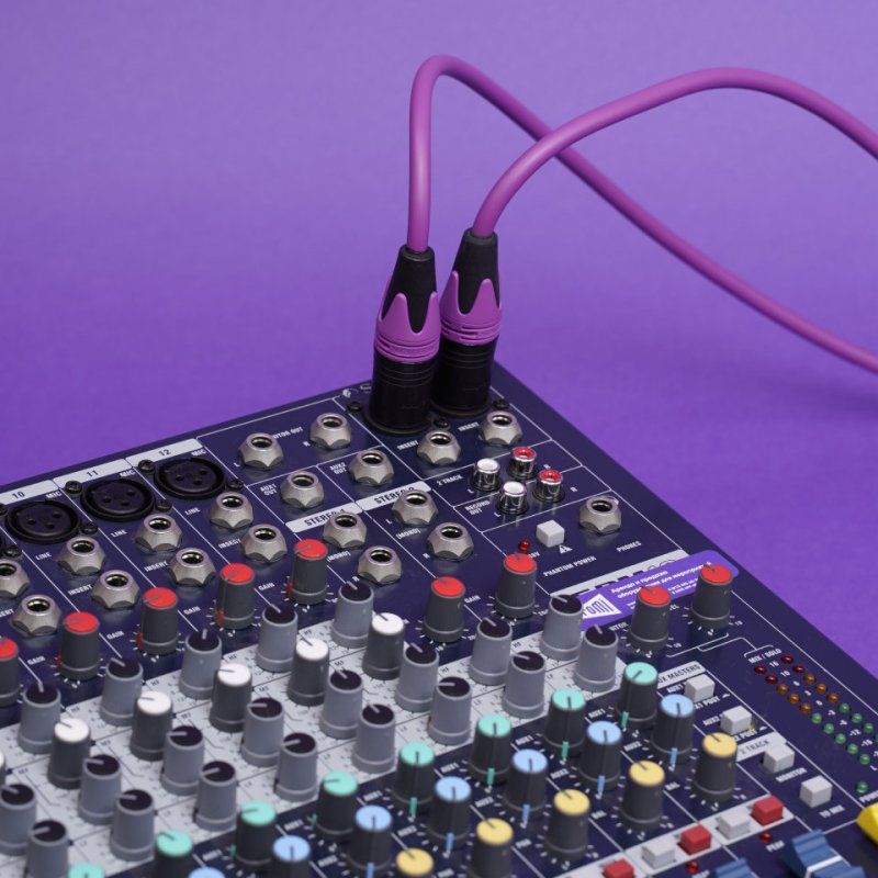 Soundcraft EPM12 в аренду в Cromi