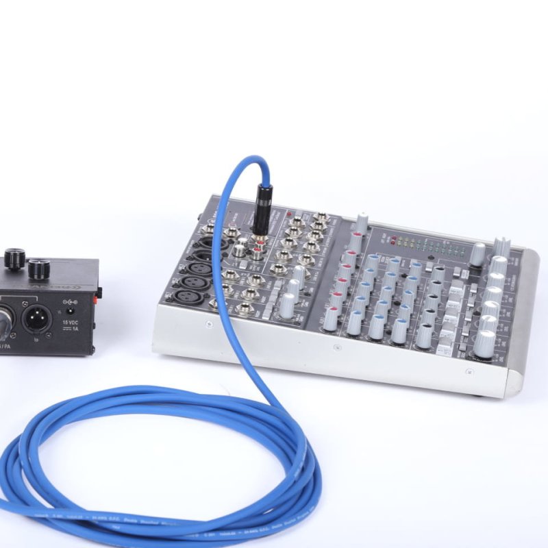 Микшер Mackie 802 VLZ 3 в аренду в Cromi