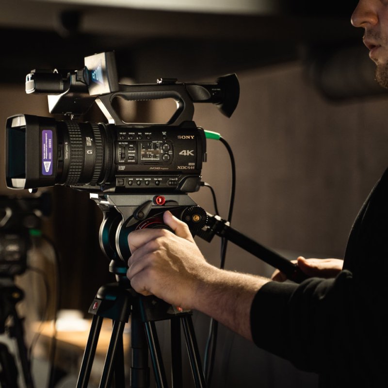 Профессиональная видеокамера Sony PXW-Z150