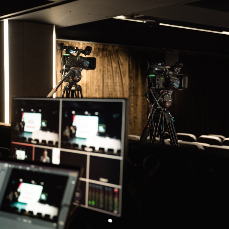 Профессиональная видеокамера Sony PXW-Z150 в аренду в Cromi
