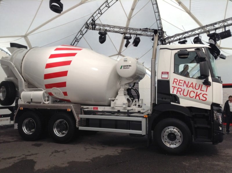 Демо-тур Renault Trucks R/EVOLUTION в России